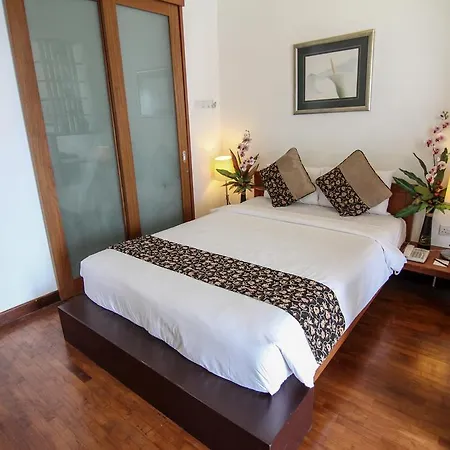 Peninsula Residence All Suite Hotel-3